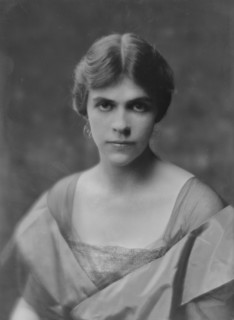 Sibley, A., Miss (Mrs. O'Donnell Iselin), portrait photograph, 1916 June 28. Creator: Arnold Genthe.