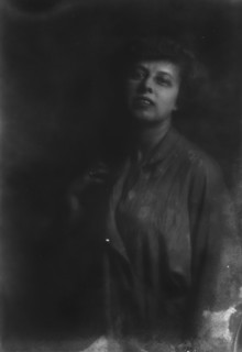 Young, Robert Percy, Mrs., portrait photograph, 1916 Feb. 11. Creator: Arnold Genthe.