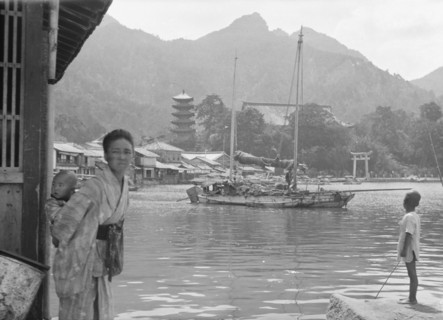 Travel views of Japan and Korea, 1908. Creator: Arnold Genthe.