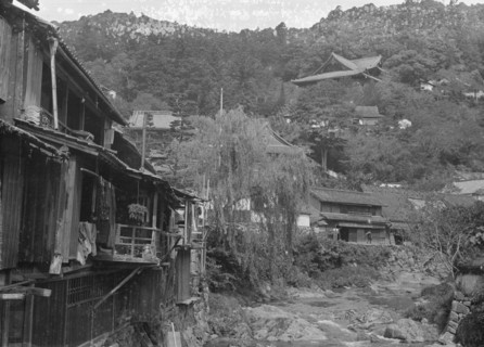 Travel views of Japan and Korea, 1908. Creator: Arnold Genthe.
