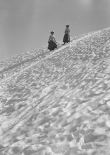 Travel views of Yosemite National Park, between 1903 and 1906. Creator: Arnold Genthe.