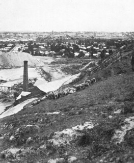 ''Un des placers de Ballarat; Les Terres Du Pacifique', 1914. Creator: Unknown.