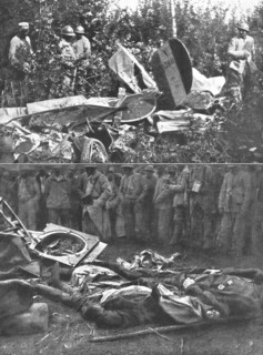 'Apres un corps a corps fantastique a quatre mille metres; les debris de l'avion de Terline, 1916. Creator: Unknown.