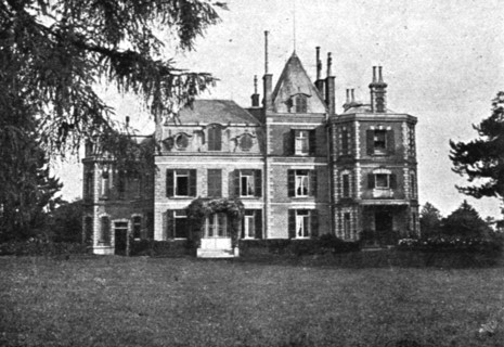 'La Bataille de la Somme; Le chateau de la Maisonnette, avant la guerre', 1916. Creator: Unknown.