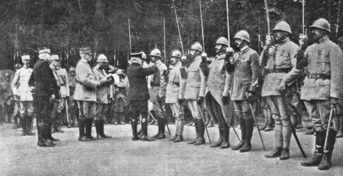 'La bataille de la Somme; M. Poincare decore des officiers de la 10e armee, commandee par..., 1916. Creator: Unknown.