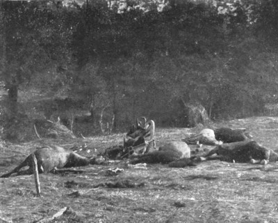 'Scenes de Guerre; Au cours la poursuite, un de nos obus tombe sur un caisson allemand', 1914 Creator: Unknown.