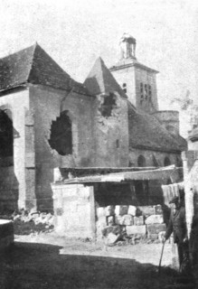 ''Les Combats Devant Soissons; L'eglise de Crouy', 1915. Creator: Unknown.