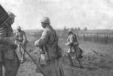 'L'attaque du 4 septembre entre Chilly et Chaulnes; 2 h. 25. --L'attaque a atteint..., 1916. Creator: Unknown.