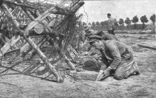 'L'instruction de la Nouvelle armee Belge; L'entrainement de la Nouvelle armee Belge..., 1916. Creator: Unknown.