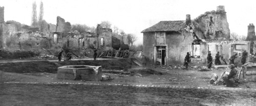''De la Woevre aux Flandres; La reoccupation de Ville-en-Woevre par un detachement Francais', 1914. Creator: Unknown.