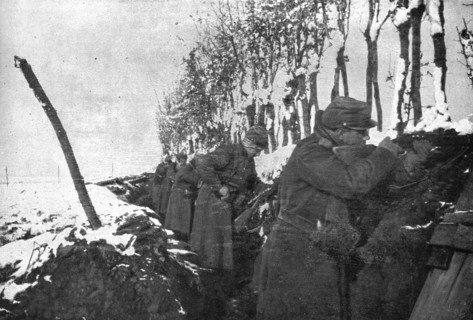 ''Dans La Tranchee; Un petit poste avance dans le Pas-de-Calais', 1915. Creator: Unknown.