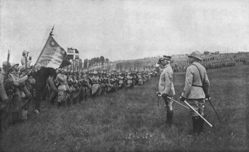'Le general Fayolle. Commandant L'armee, passe en revue ses anciens regiments de l'Artois', 1915. Creator: Unknown.