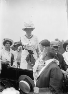 Dennett, Mrs. Mary Ware - Suffragette, 1913. Creator: Harris & Ewing.