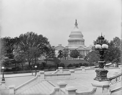 Capitol f[rom] library steps, Washington, D.C. The, between 1880 and 1897. Creator: William H. Jackson.