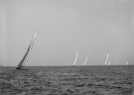 After the start, 70 footers, Aug. 11, 1900, N.Y.Y.C. (i.e. New York Yacht Club) cruise, 1900 Aug 11. Creator: Unknown.
