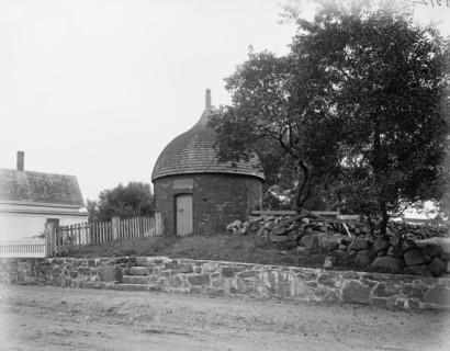 Old Powder House, Marblehead, between 1900 and 1906. Creator: Unknown.