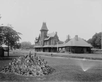 Michigan Central station, Ypsilanti, Mich., (1901?). Creator: Unknown.