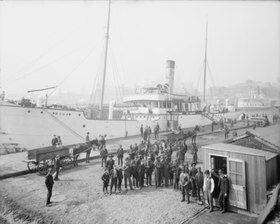 Pay day for the stevedores, Baltimore, Md., c1905. Creator: Unknown.
