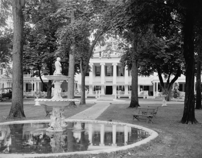 The Maplewood entrance, Pittsfield, Mass., c.(between 1900 and 1920). Creator: Unknown.