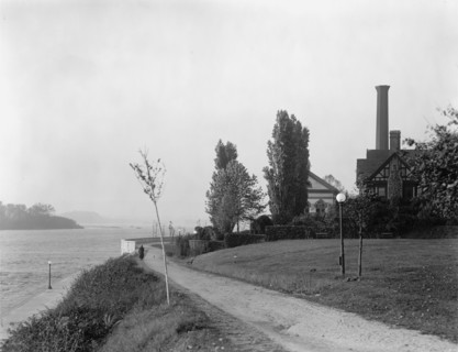 Water works and plaza, Harrisburg, Pa., between 1900 and 1920. Creator: Unknown.