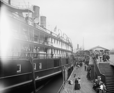 Detroit, Mich., departure of Chamber of Commerce excursion, between 1900 and 1920. Creator: Unknown.