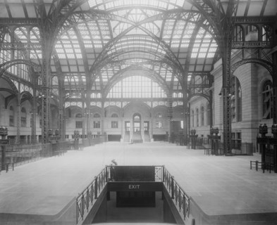 Pennsylvania station, main concourse, New York, between 1900 and 1920. Creator: Unknown.