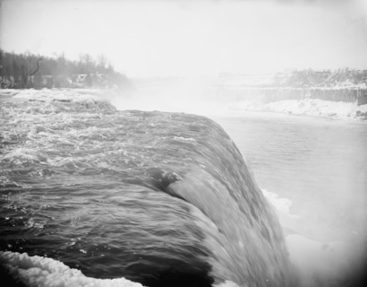 Niagara Falls from Prospect Point, between 1880 and 1901. Creator: Unknown.