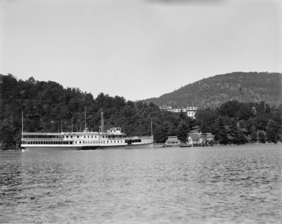 Steamer approaching Rogers' Rock landing, Lake George, N.Y., between 1900 and 1910. Creator: William H. Jackson.