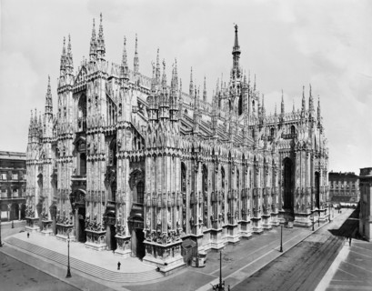 Cathedral, Milan, Italy, between 1900 and 1910. Creator: William H. Jackson.