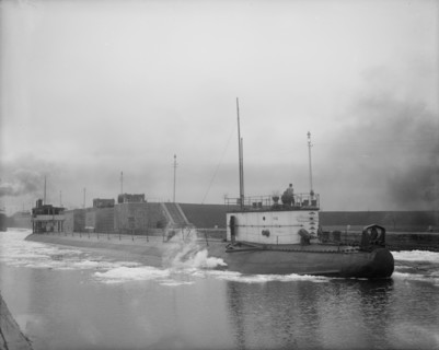 Whale back, No. 132, between 1900 and 1910. Creator: Unknown.