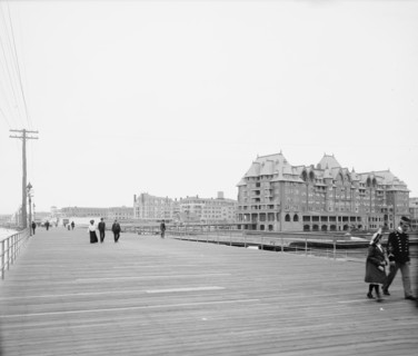 Marlborough House, Atlantic City, N.J., between 1895 and 1910. Creator: Unknown.