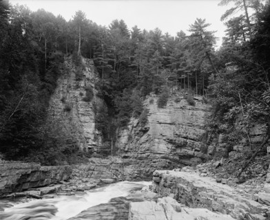 The Elbow, Ausable Chasm, between 1900 and 1910. Creator: Unknown.