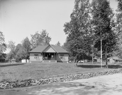 Raquette Lake, cottage at the Antlers (Spruces), Adirondack Mts., N.Y., between 1900 and 1905. Creator: Unknown.