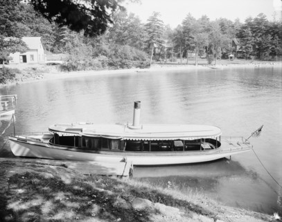 Steam yacht Montcalm, between 1900 and 1905. Creator: Unknown.