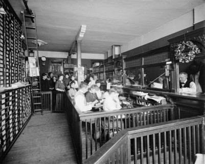 General offices, Whitney Warner Publishing Co., Detroit, Mich., between 1900 and 1905. Creator: Unknown.