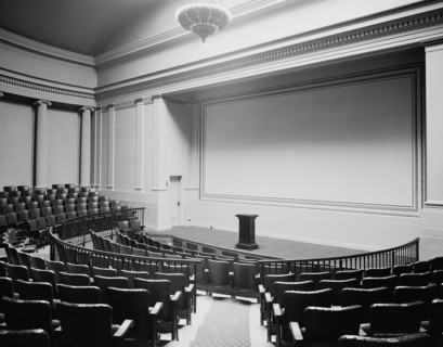 Hemicycle, Toledo Museum of Art, between 1910 and 1920. Creator: Unknown.