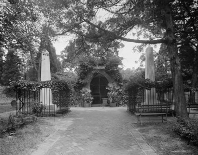 Tomb of Washington at Mt. Vernon, c.between 1910 and 1920. Creator: Unknown.