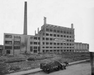 Commercial Milling Co. building, Detroit, Mich., c.between 1910 and 1920. Creator: Unknown.