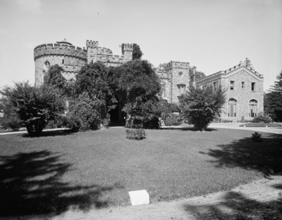 Castle School, Tarrytown, N.Y., between 1910 and 1920. Creator: Unknown.