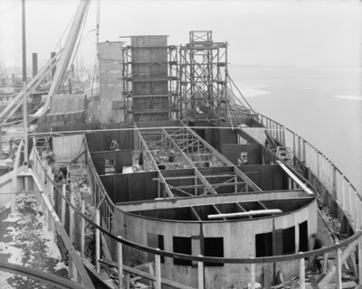 Steamer "City of Cleveland", stern view showing construction, 1907. Creator: Unknown.