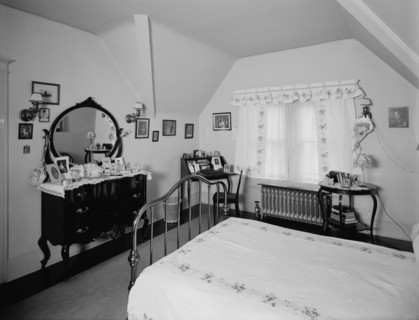 Bedroom, residence of Mr. Fair, 40 Putnam Avenue, Detroit, Mich., between 1905 and 1915. Creator: Unknown.