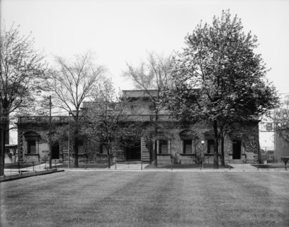 South front, offices, Hiram Walker & Sons, Walkerville, Ont., between 1905 and 1915. Creator: Unknown.