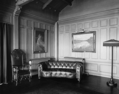 Memorial Hall, Frederick Stearns & Co. laboratory, Detroit, Mich., between 1905 and 1915. Creator: Unknown.