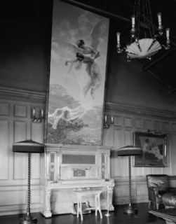 Memorial Hall, Frederick Stearns & Co. laboratory, Detroit, Mich., between 1905 and 1915. Creator: Unknown.