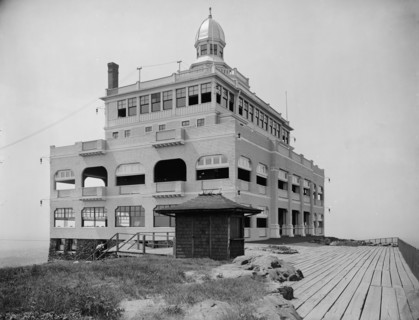 Mt. Tom Mountain House, Mass., between 1900 and 1905. Creator: Unknown.