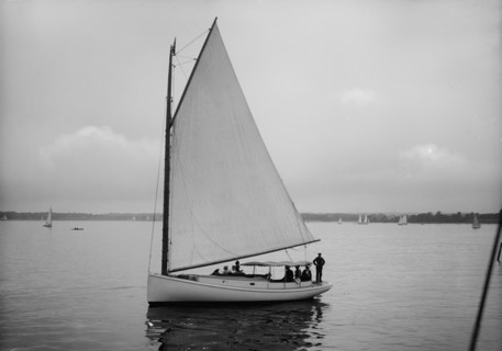 Cat boat Fanny, Larchmont, 1890. Creator: John S Johnston.