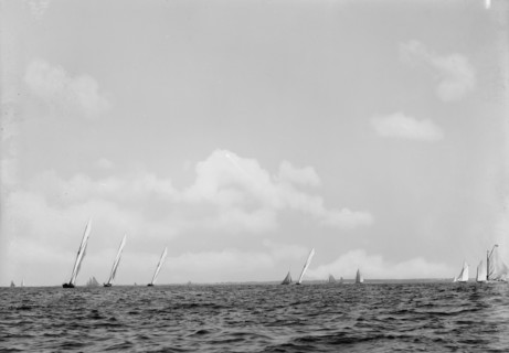 Start of 46 footers, Goelet Cup Race, 1891. Creator: John S Johnston.