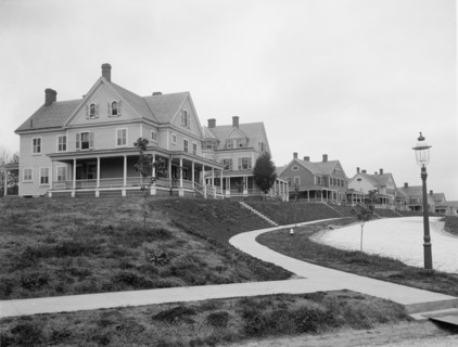 Officers' Row, Fort Oglethorpe, Chickamauga Park, Tenn. [i.e. Georgia], between 1900 and 1910. Creator: Unknown.