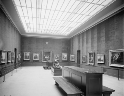 Toledo Museum of Art, north gallery, Toledo, Ohio, between 1900 and 1920. Creator: Unknown.