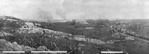 ''Notre offensive d'Artois; Ce panorama montre l'assemble du champ de bataille', 1915. Creator: Unknown.